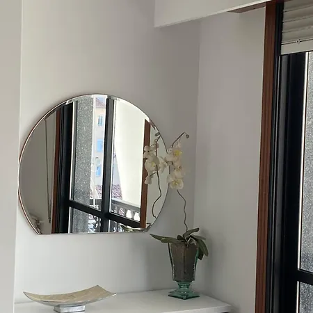 Apartment Moment Collector